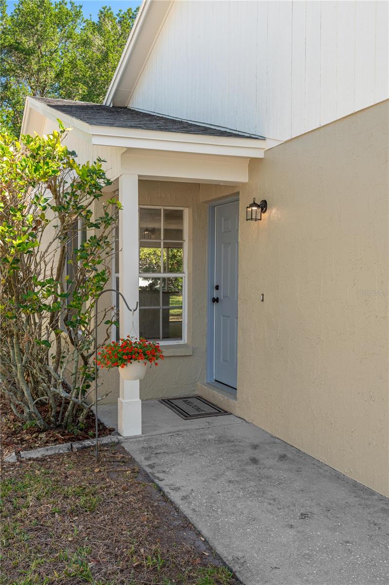 Image 3 of 30 For 1100 Lowry Avenue 65