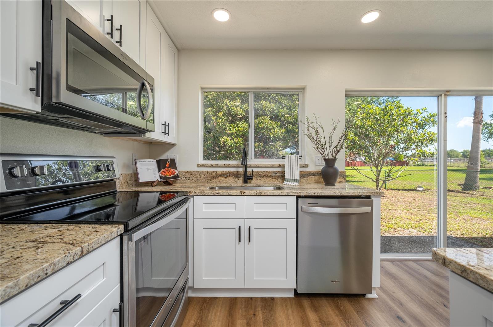 Image 8 of 30 For 1100 Lowry Avenue 65