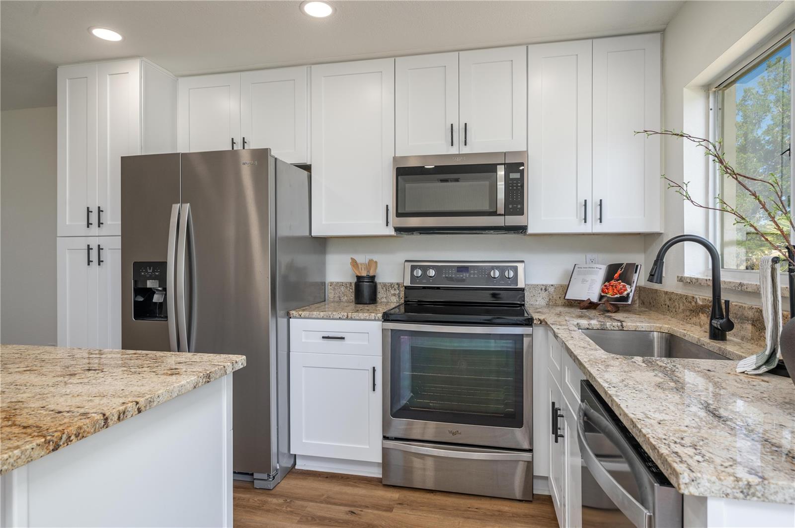 Image 9 of 30 For 1100 Lowry Avenue 65