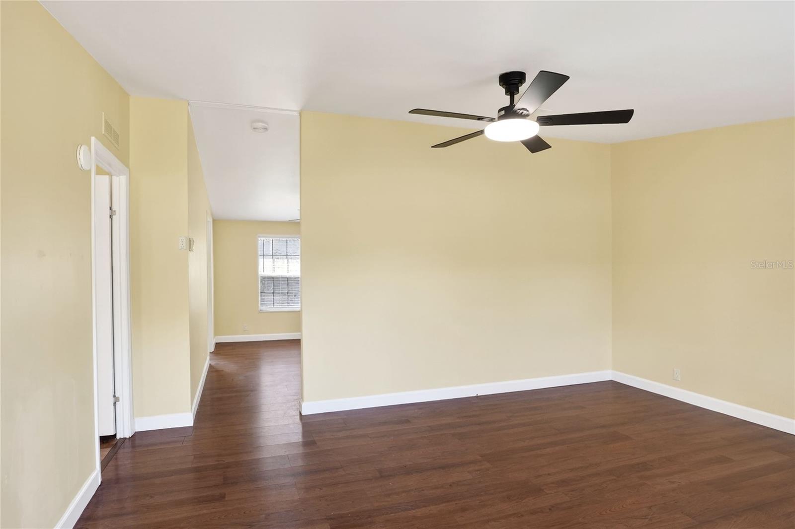 Image 10 of 53 For 321 Kent Road