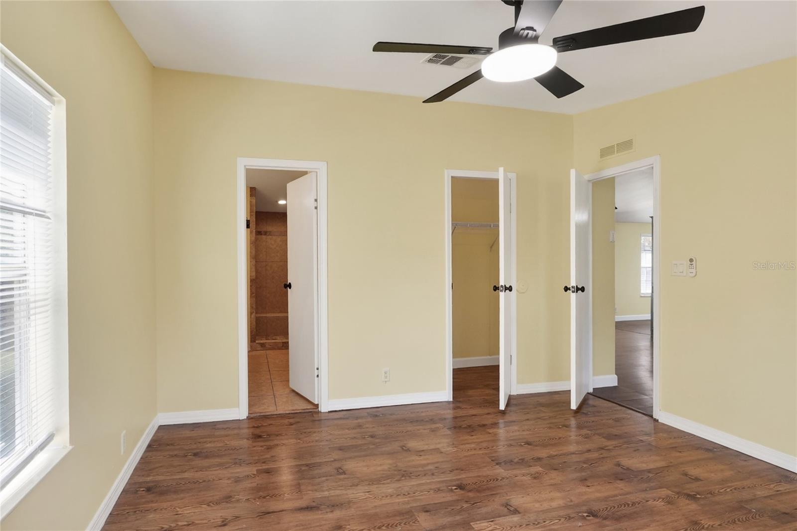 Image 27 of 53 For 321 Kent Road