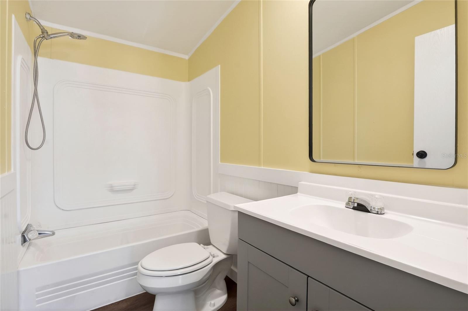 Image 35 of 53 For 321 Kent Road