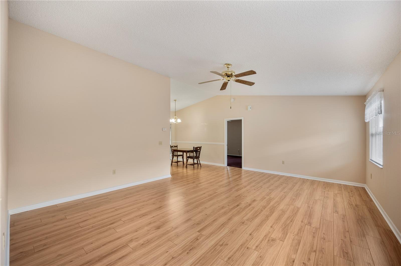 Image 7 of 37 For 4934 Pleasant Hollow Trail