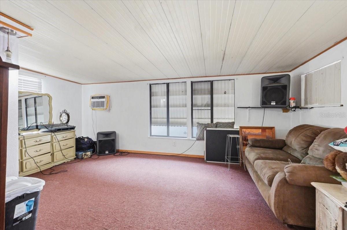 Image 13 of 37 For 1908 Regina Drive