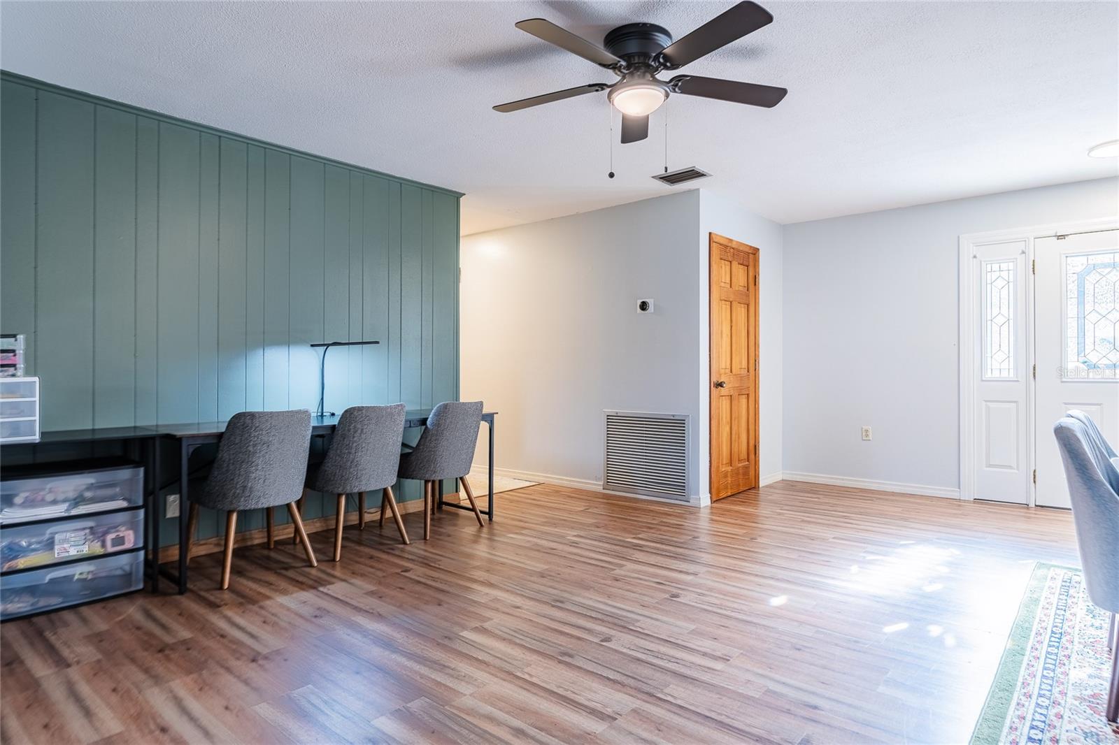 Image 17 of 58 For 5905 Whispering Pines Road