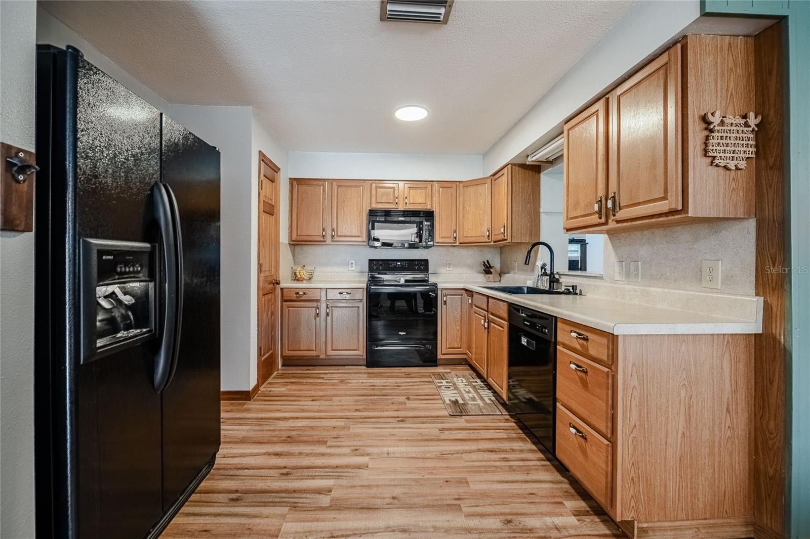 Image 21 of 58 For 5905 Whispering Pines Road