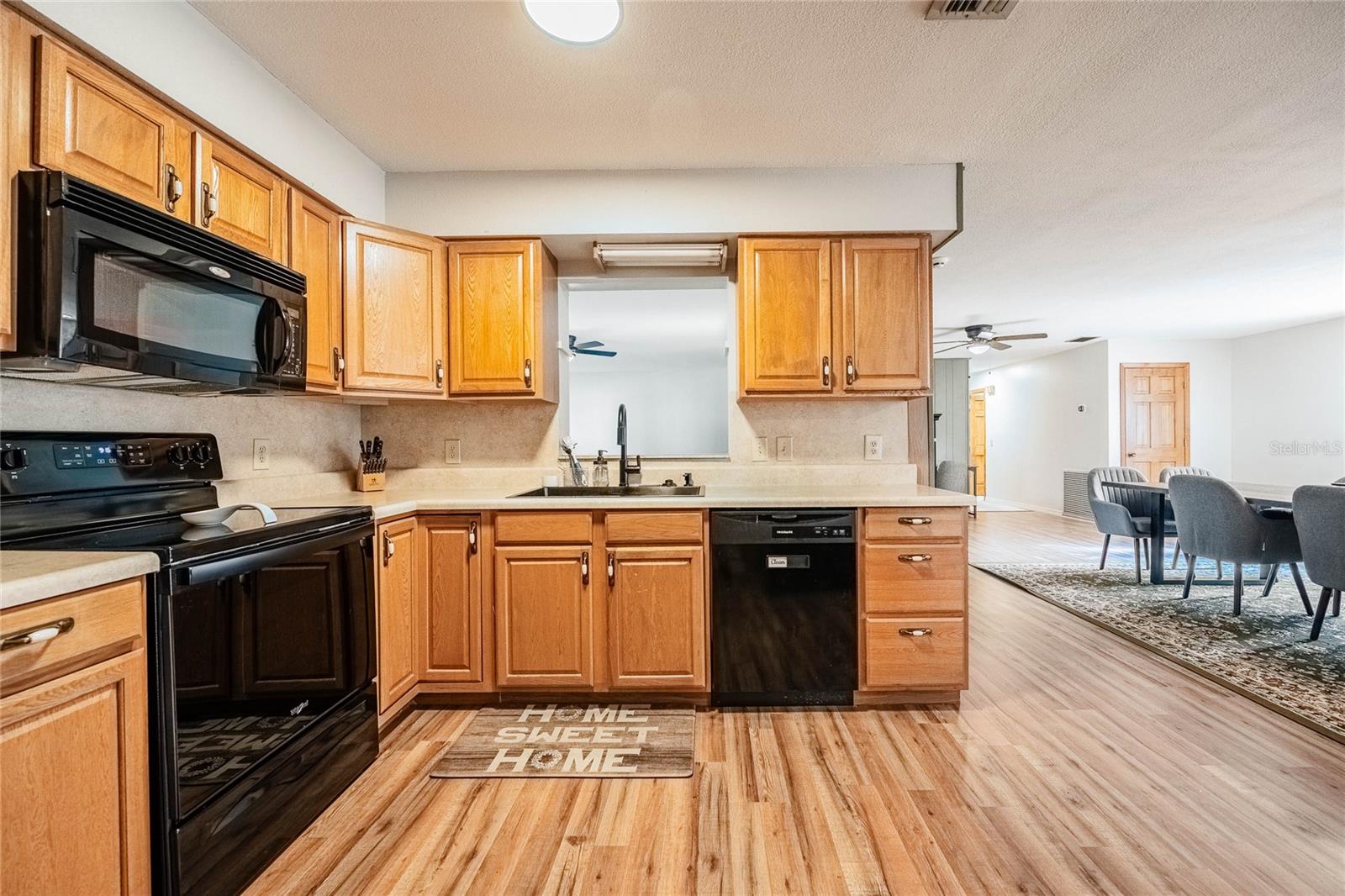 Image 23 of 58 For 5905 Whispering Pines Road