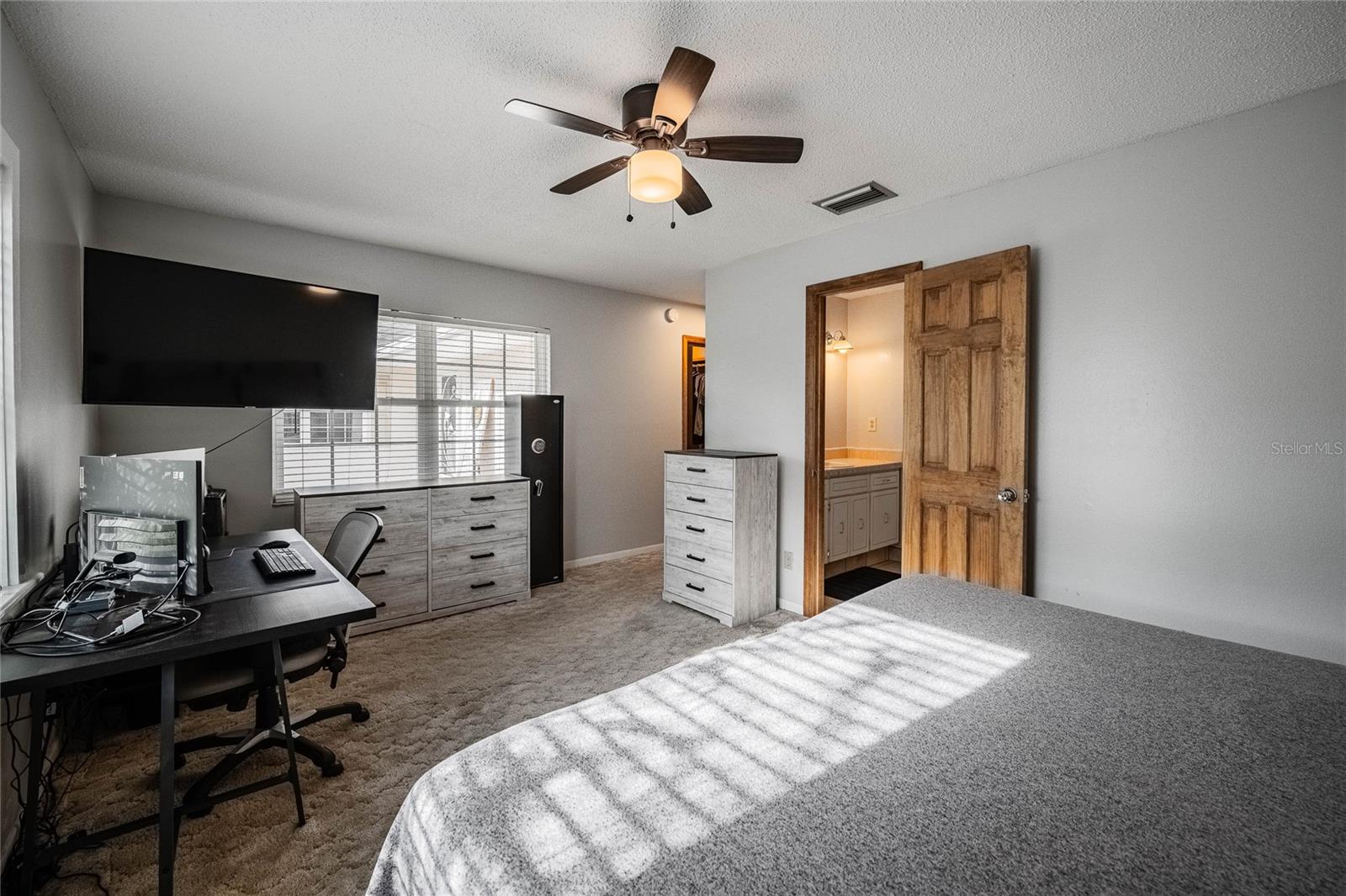 Image 29 of 58 For 5905 Whispering Pines Road