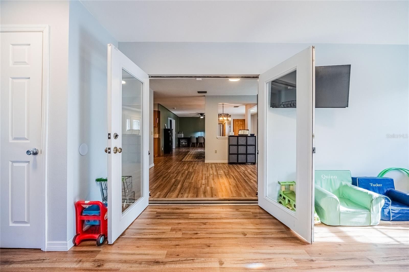 Image 38 of 58 For 5905 Whispering Pines Road