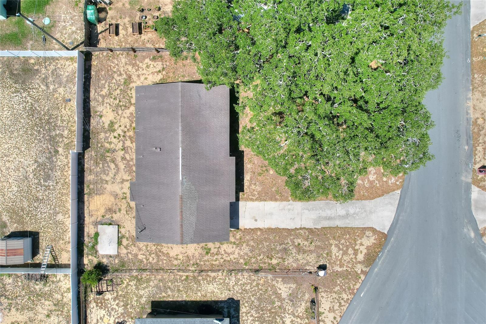 Image 28 of 32 For 1554 Sarah Street