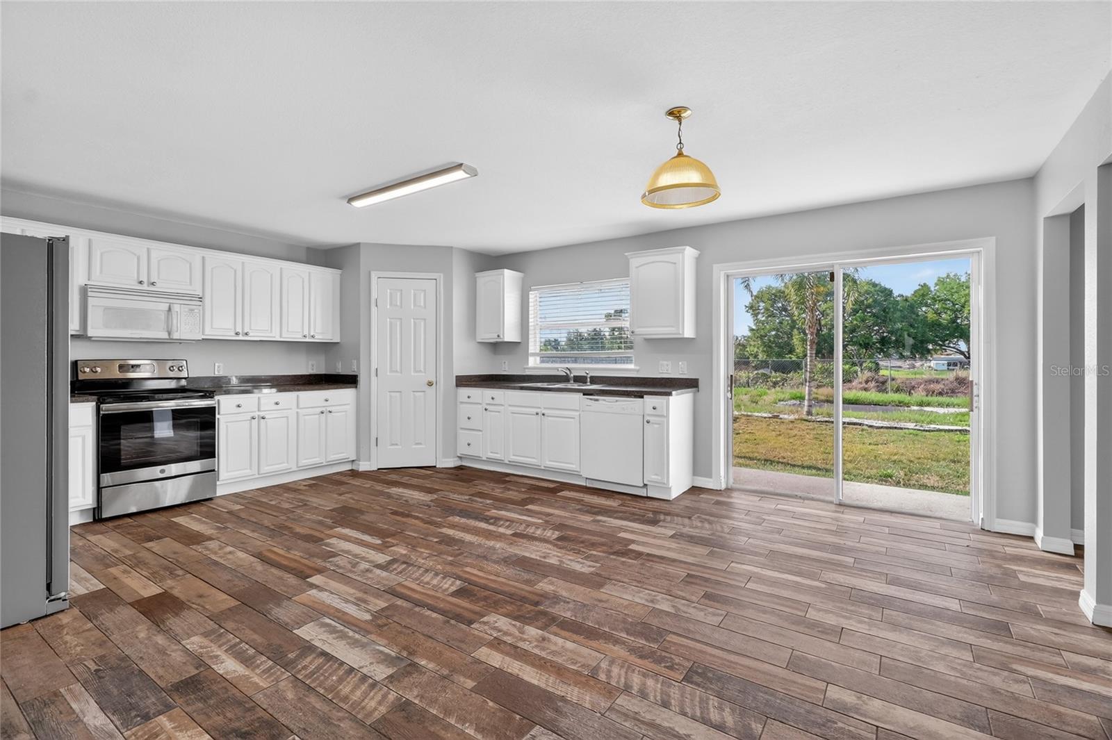 Image 13 of 60 For 528 Cody Caleb Drive