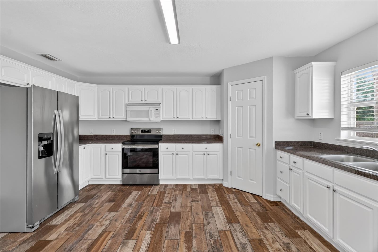 Image 16 of 60 For 528 Cody Caleb Drive