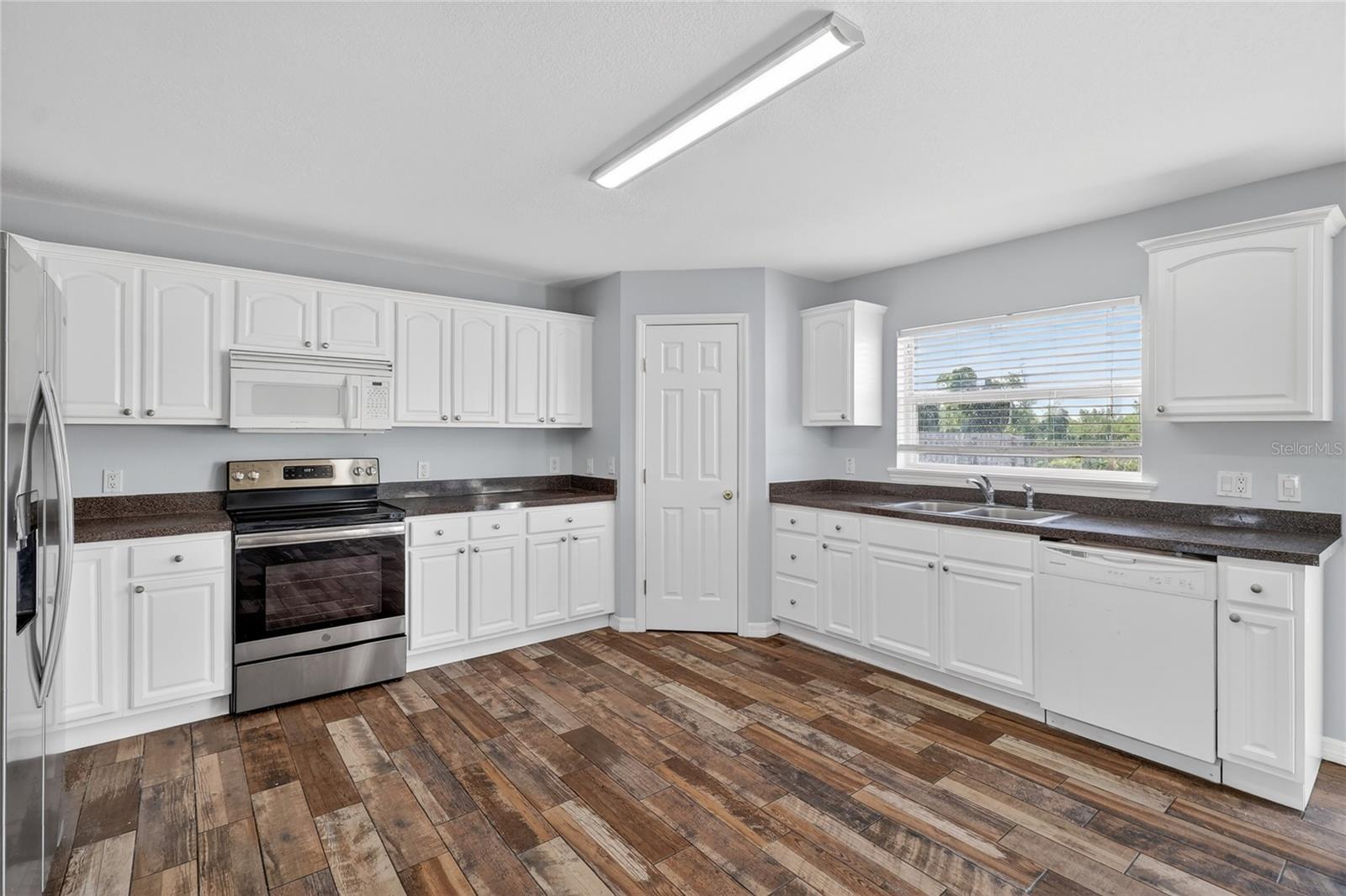 Image 18 of 60 For 528 Cody Caleb Drive