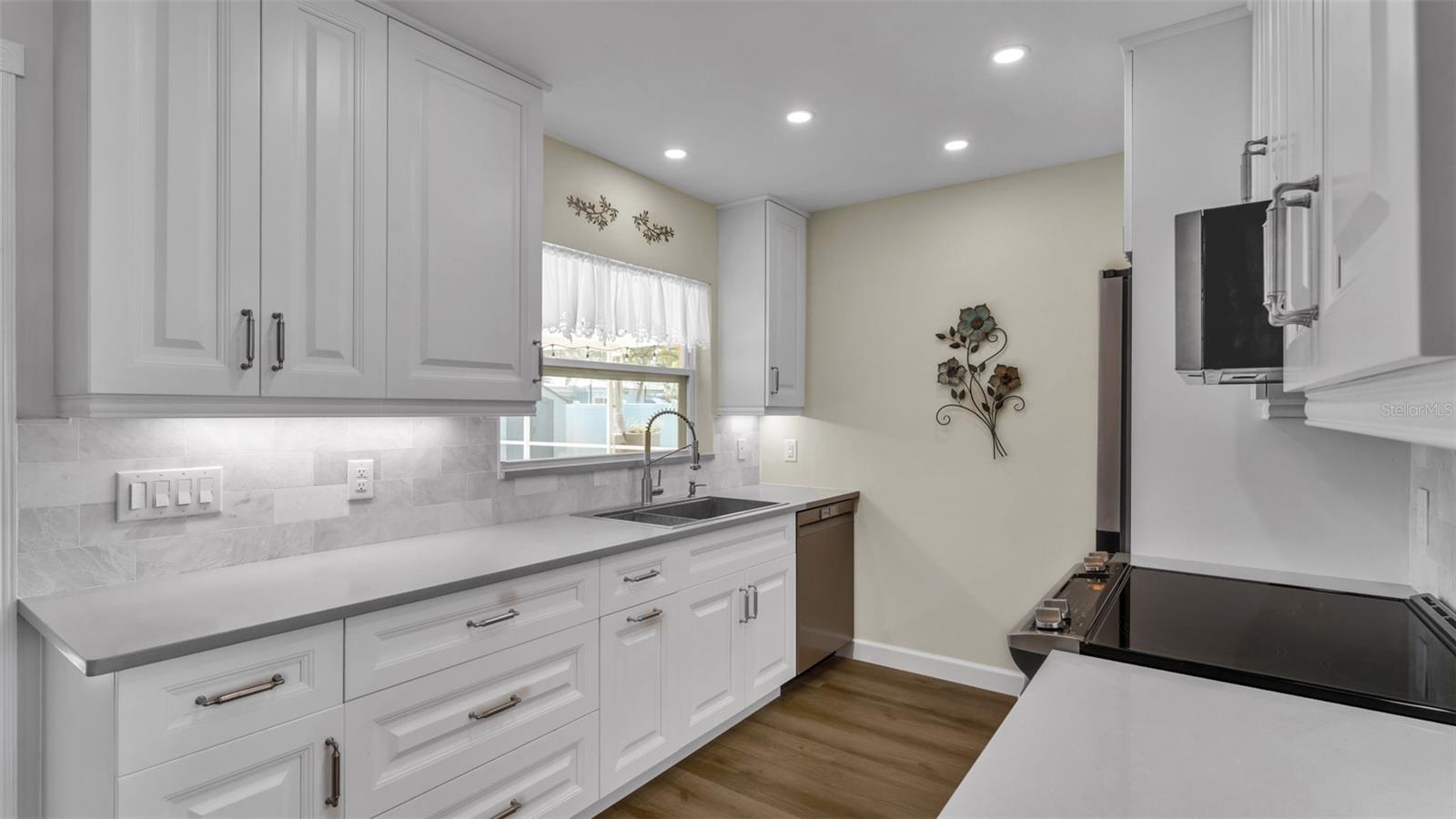 Image 7 of 48 For 1443 Eastfield Drive