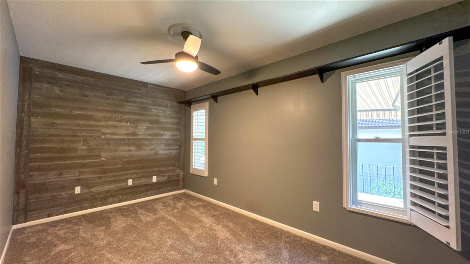 Image 18 of 42 For 17 Loma Verde