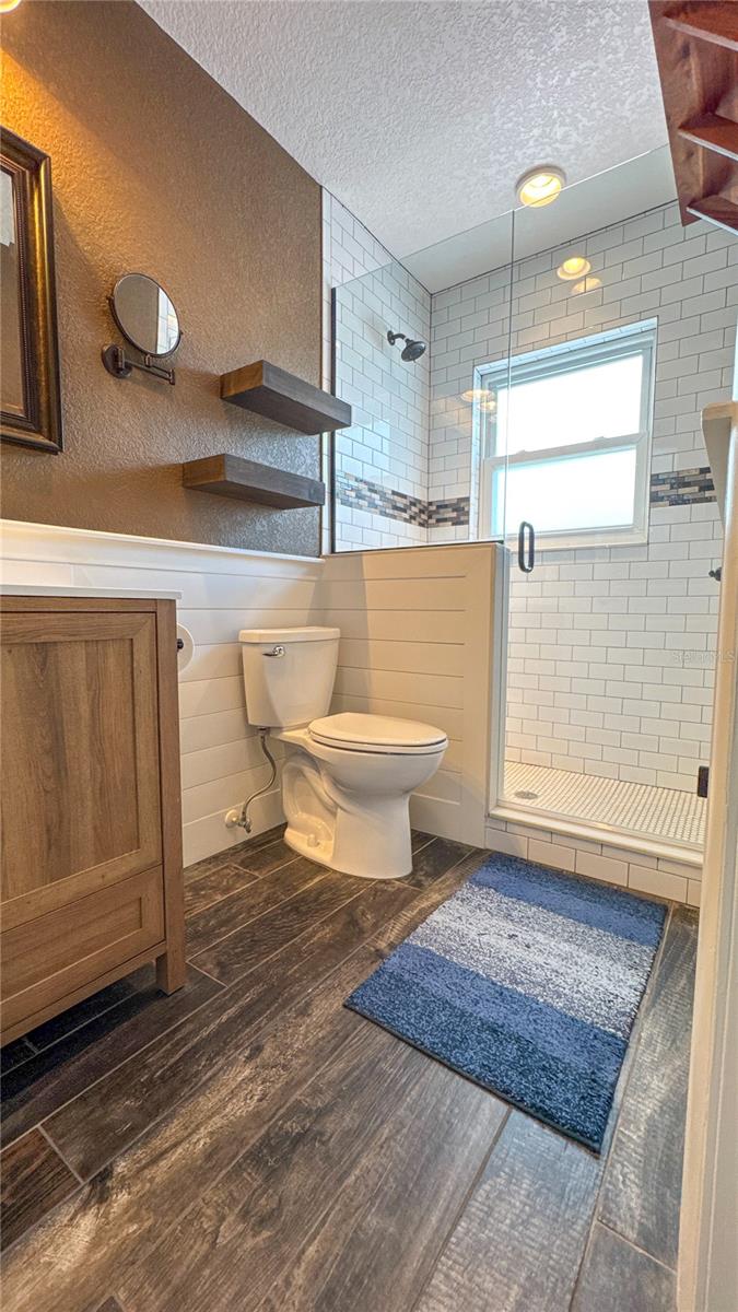 Image 20 of 42 For 17 Loma Verde