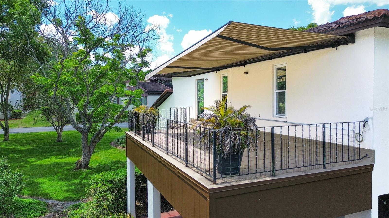 Image 32 of 42 For 17 Loma Verde