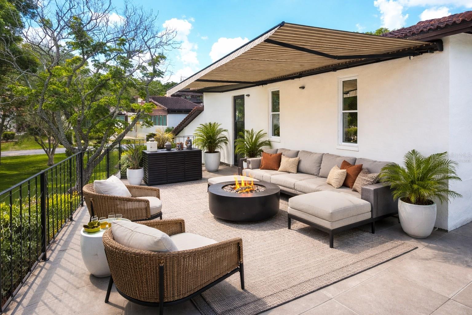 Image 5 of 42 For 17 Loma Verde