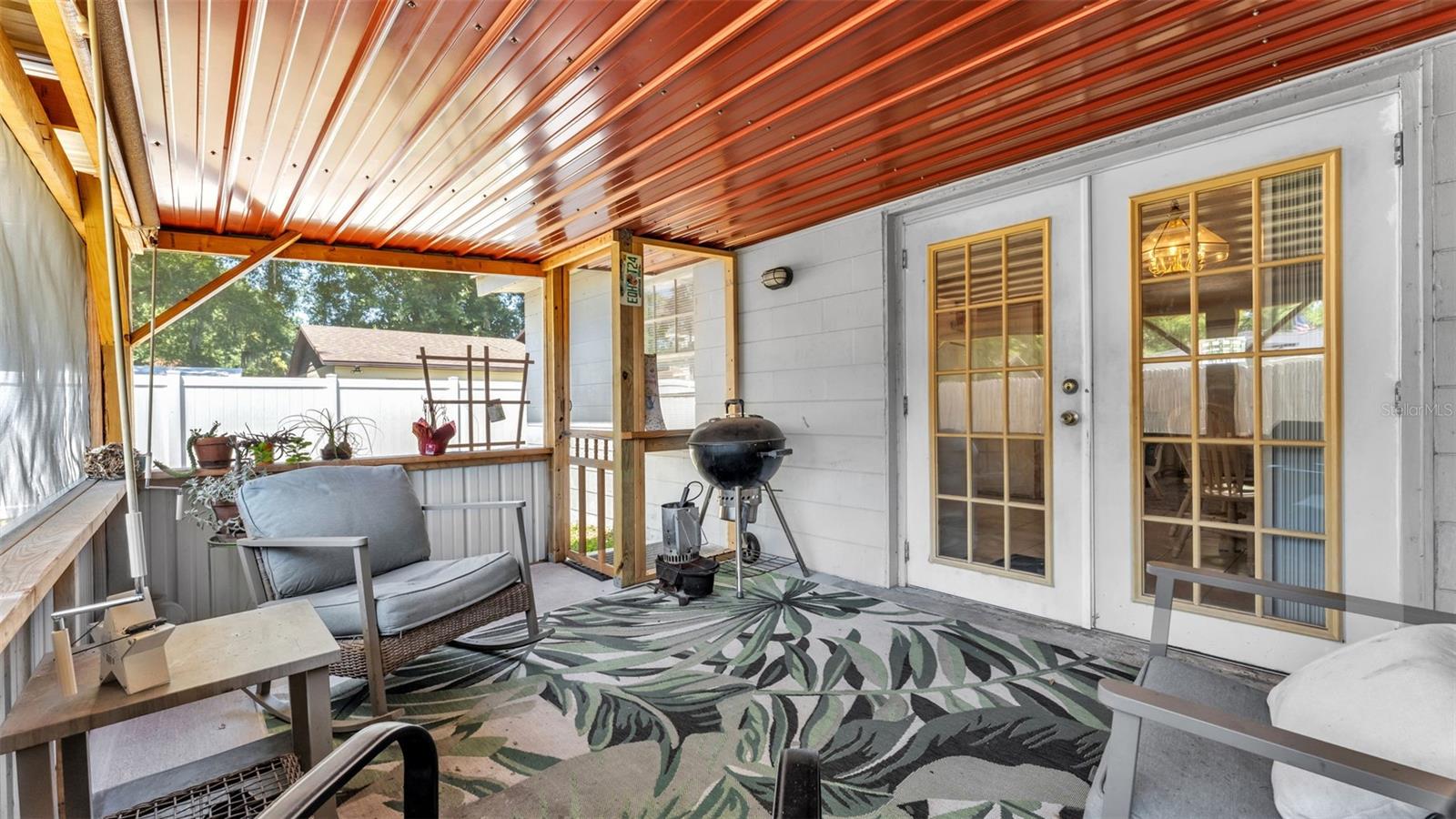 Image 21 of 23 For 626 Swiss Drive