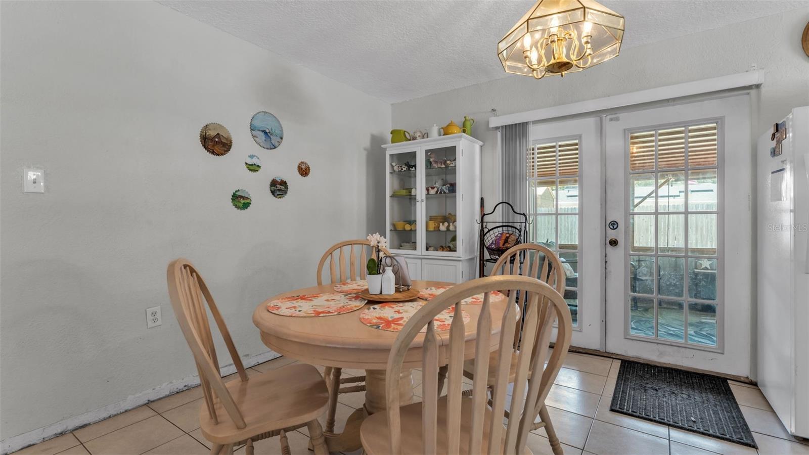 Image 6 of 23 For 626 Swiss Drive