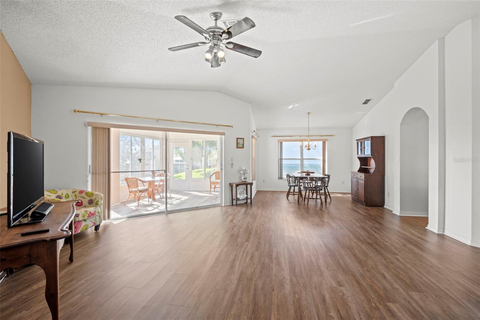 Image 12 of 56 For 24618 Stillridge Court