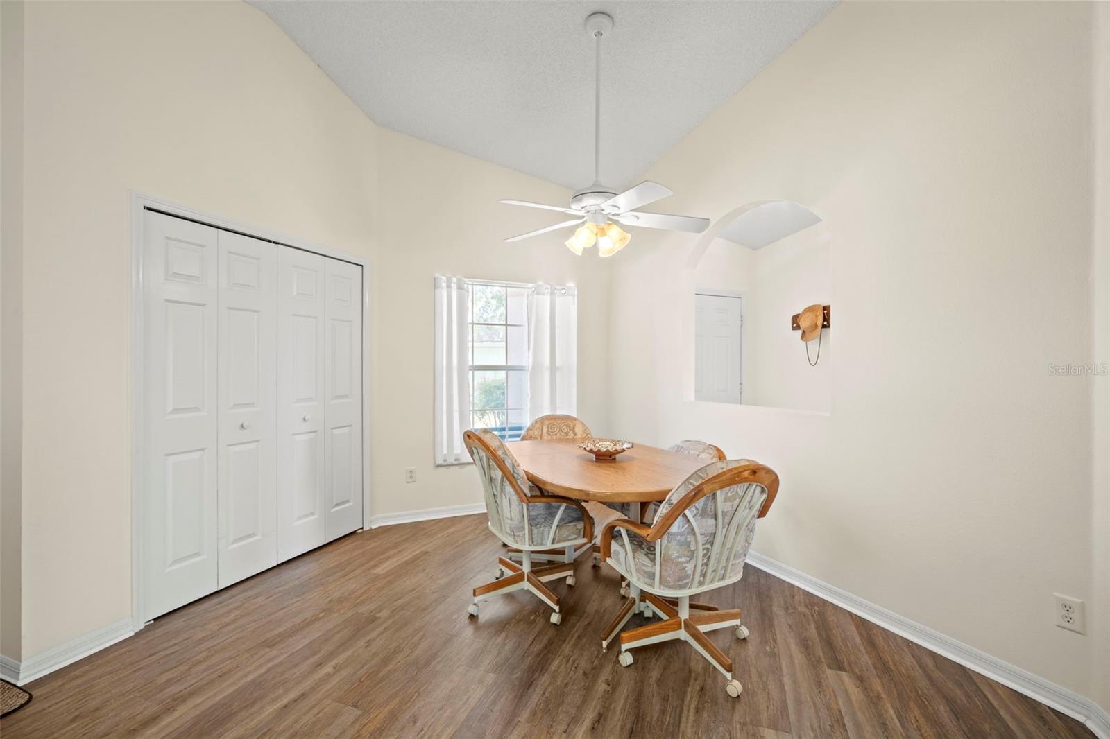 Image 21 of 56 For 24618 Stillridge Court