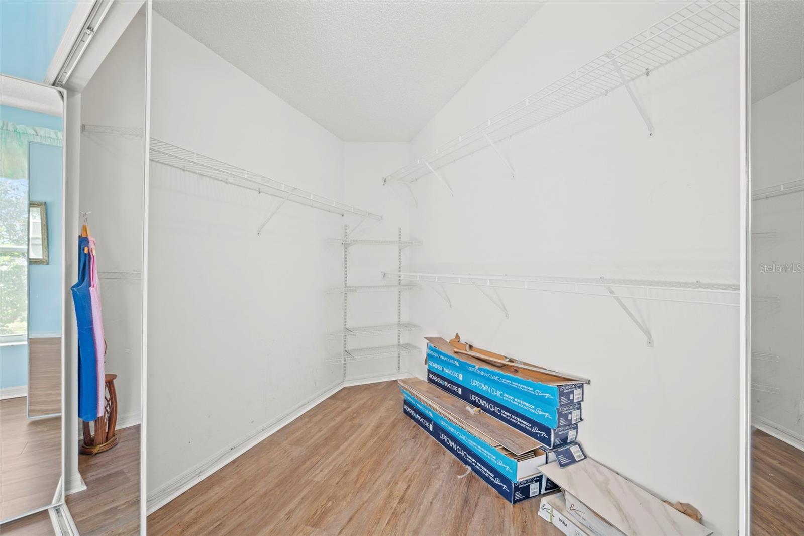 Image 28 of 56 For 24618 Stillridge Court