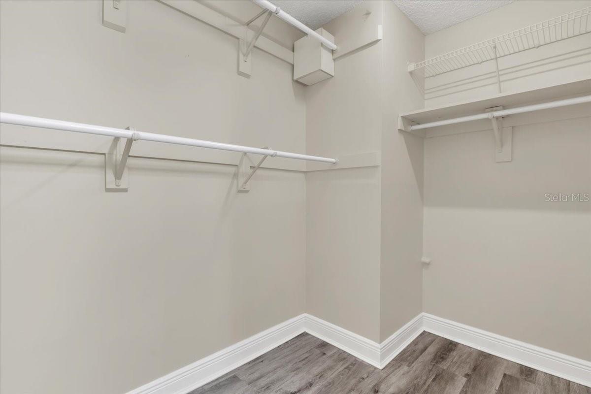 Image 14 of 34 For 6632 Sweetbriar Lane