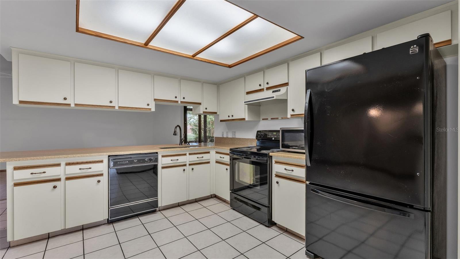 Image 10 of 33 For 4669 Highlands Place Drive