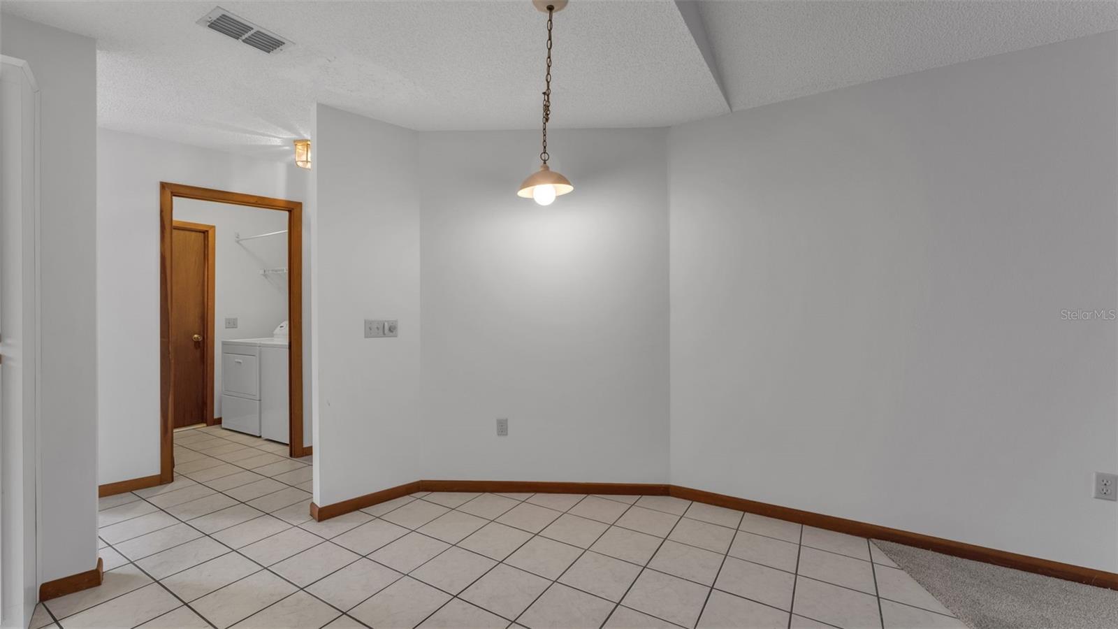 Image 15 of 33 For 4669 Highlands Place Drive