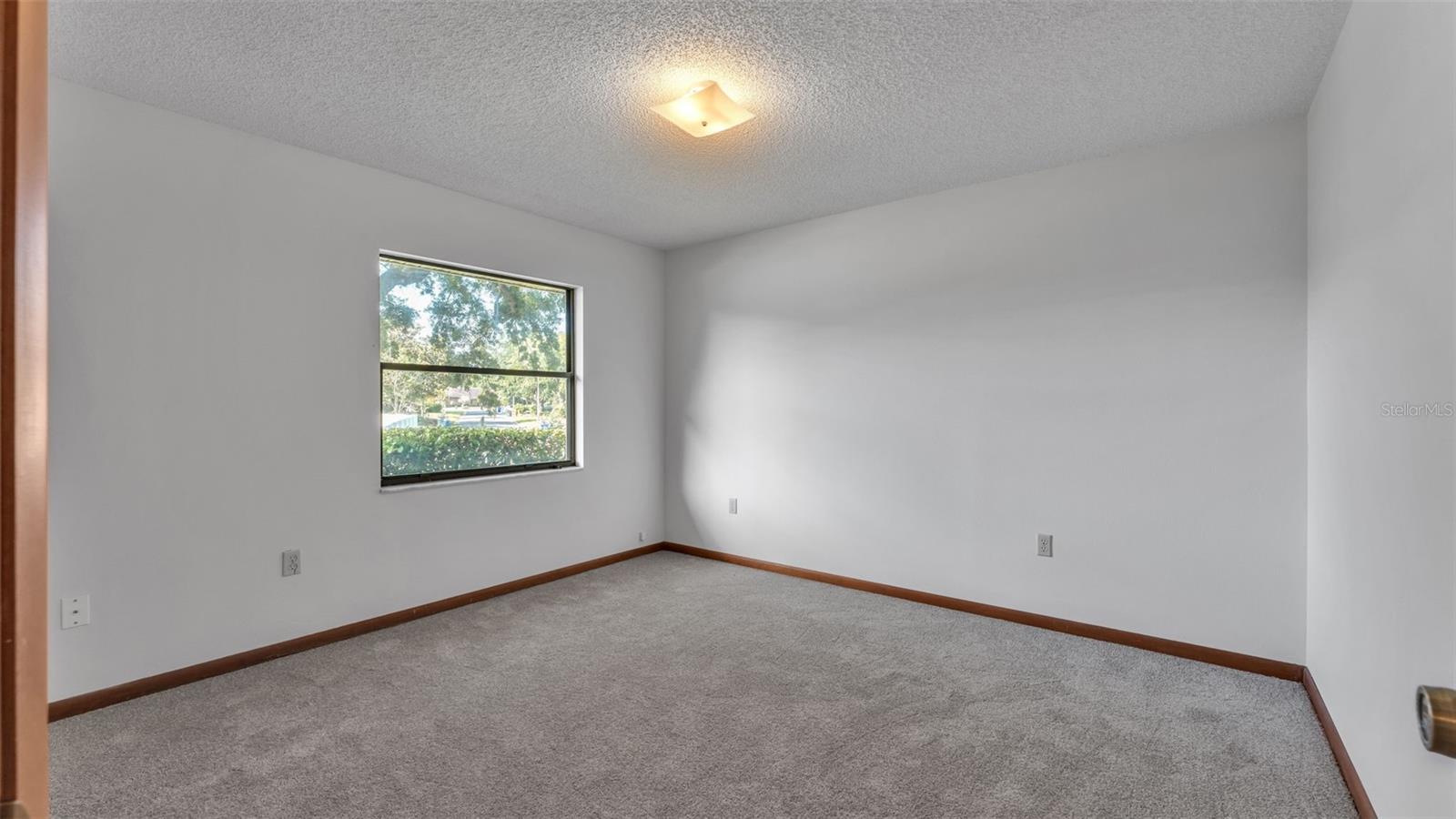 Image 26 of 33 For 4669 Highlands Place Drive