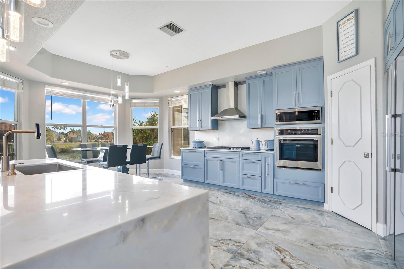 Image 10 of 54 For 934 Symphony Isles Boulevard