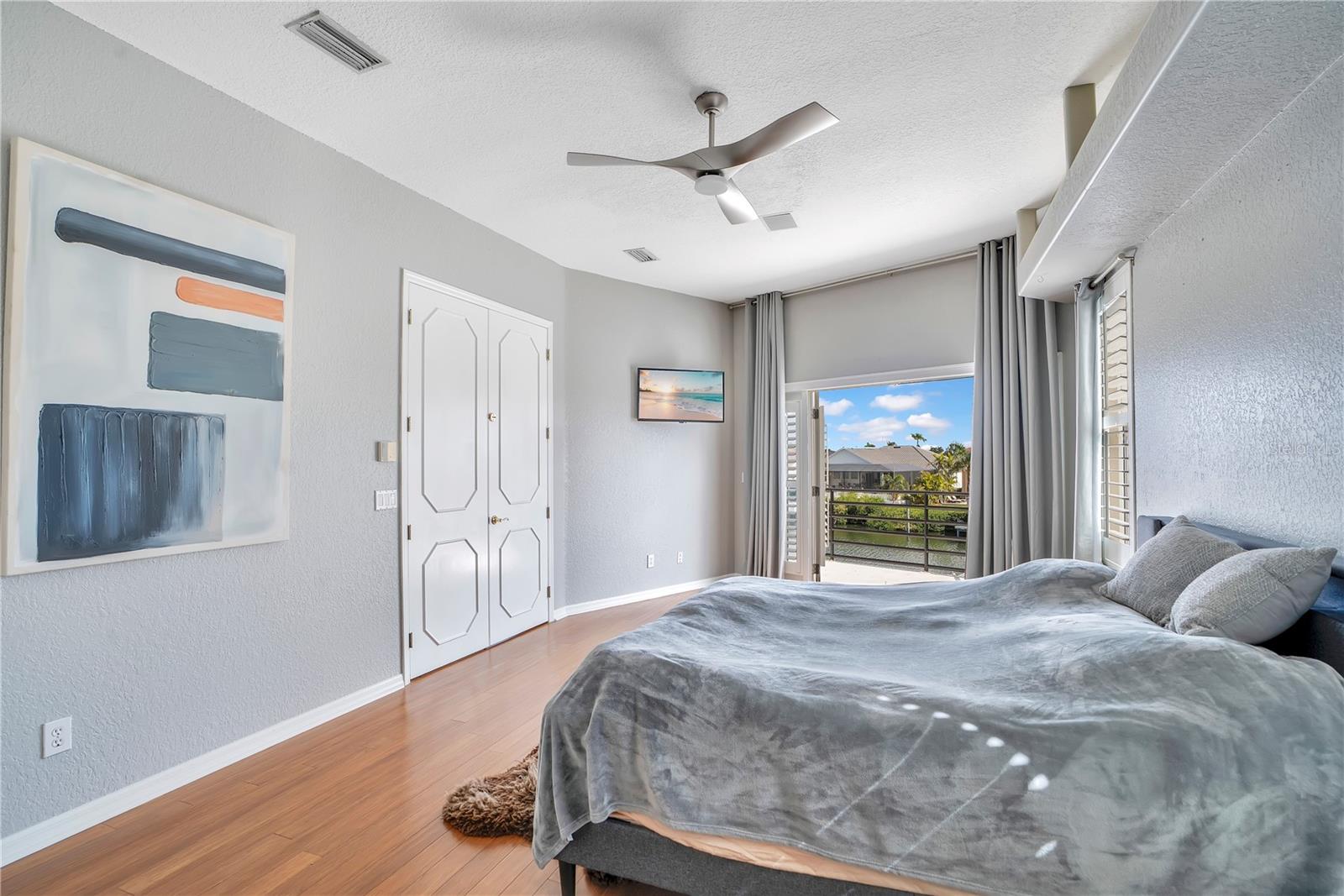 Image 15 of 54 For 934 Symphony Isles Boulevard