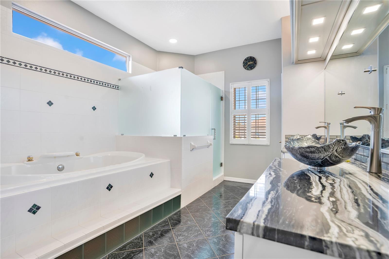 Image 20 of 54 For 934 Symphony Isles Boulevard