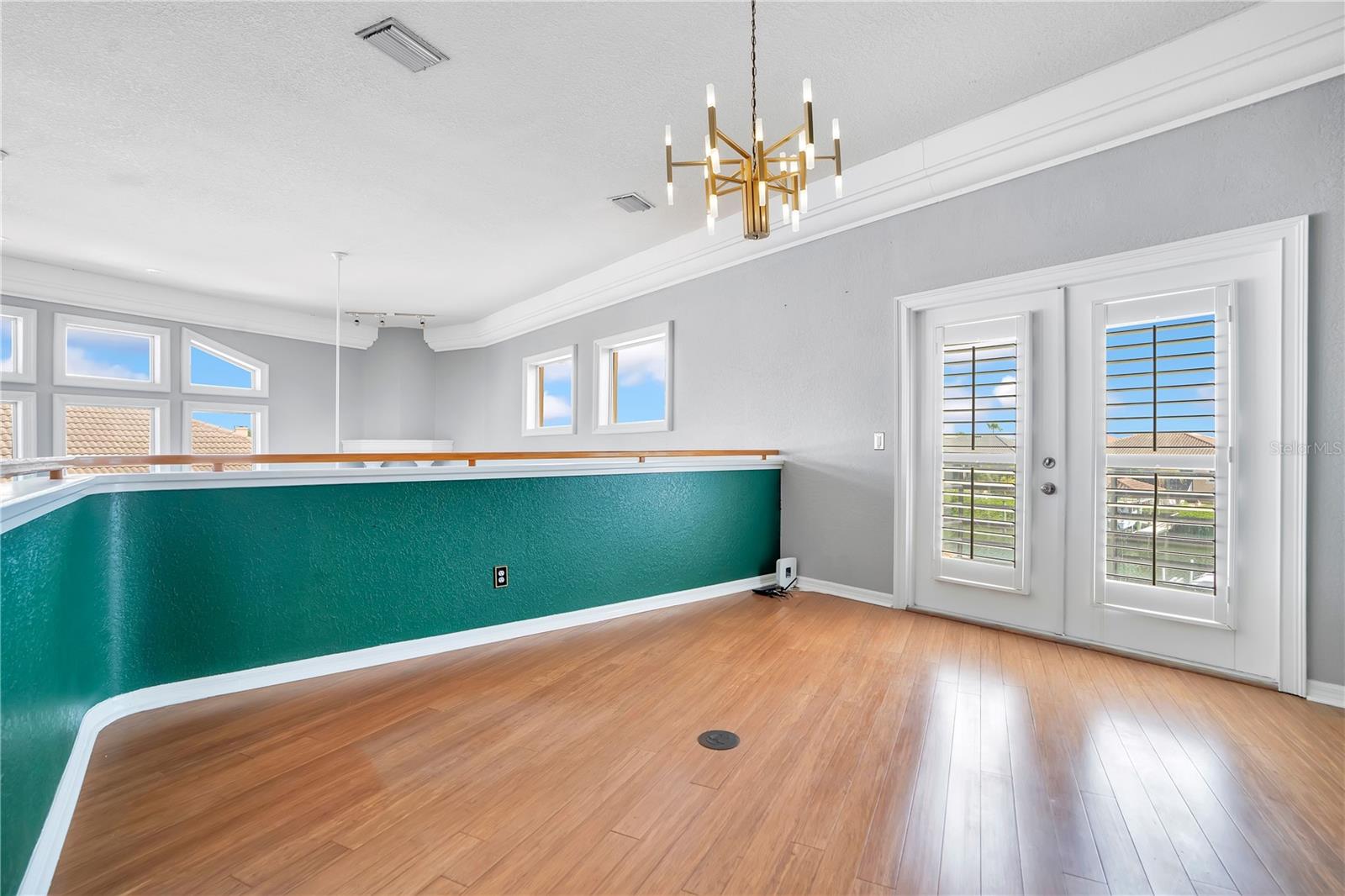 Image 23 of 54 For 934 Symphony Isles Boulevard