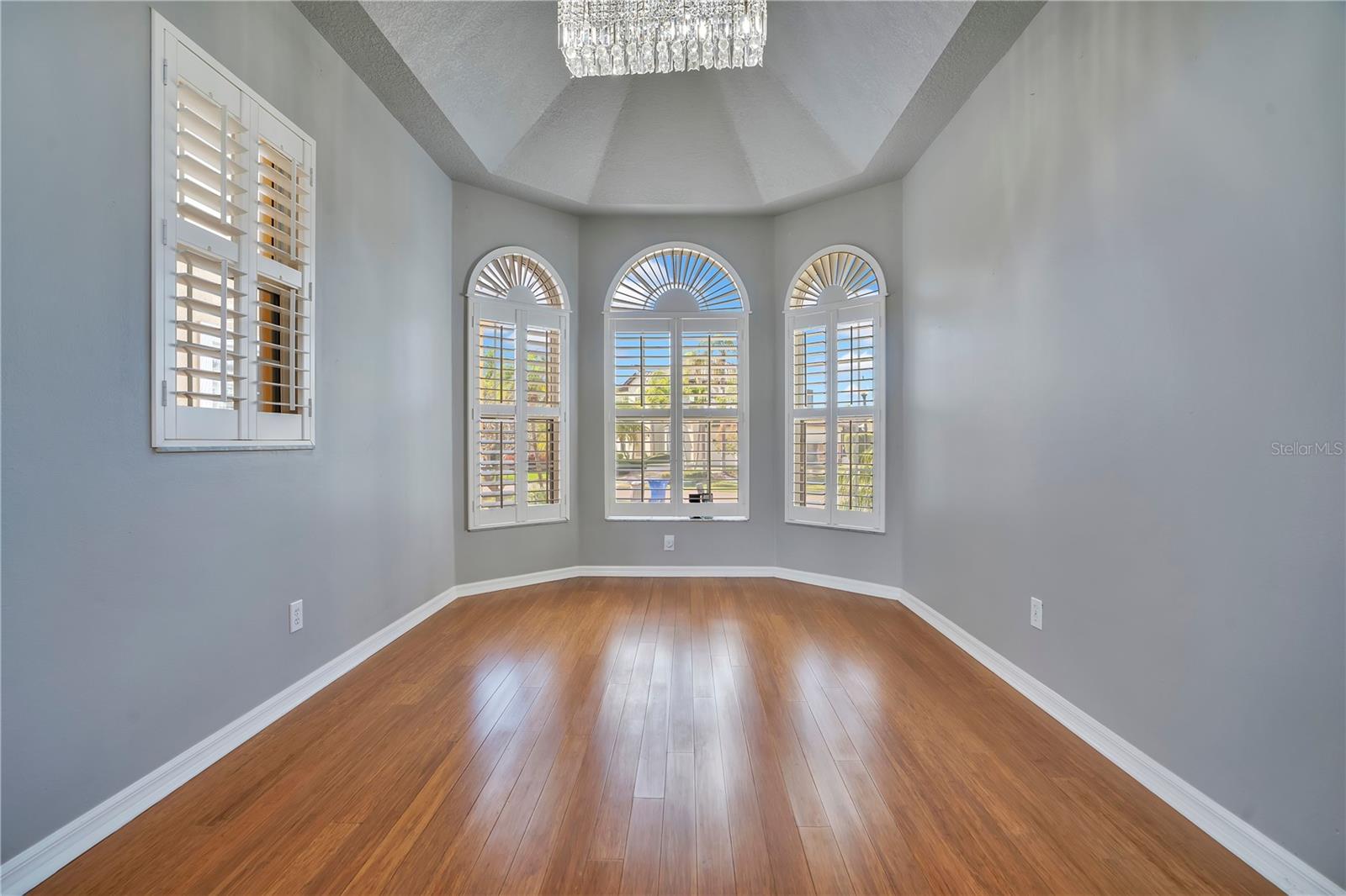 Image 9 of 54 For 934 Symphony Isles Boulevard