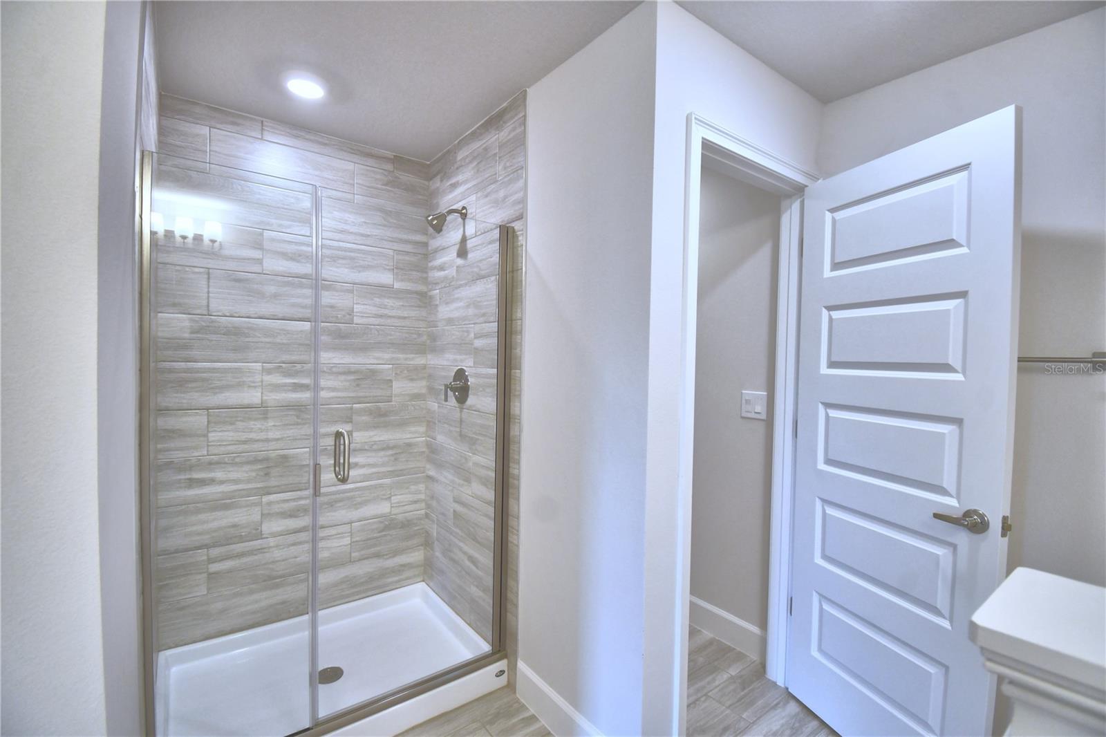 Image 49 of 77 For 4718 Grandview Glen Drive