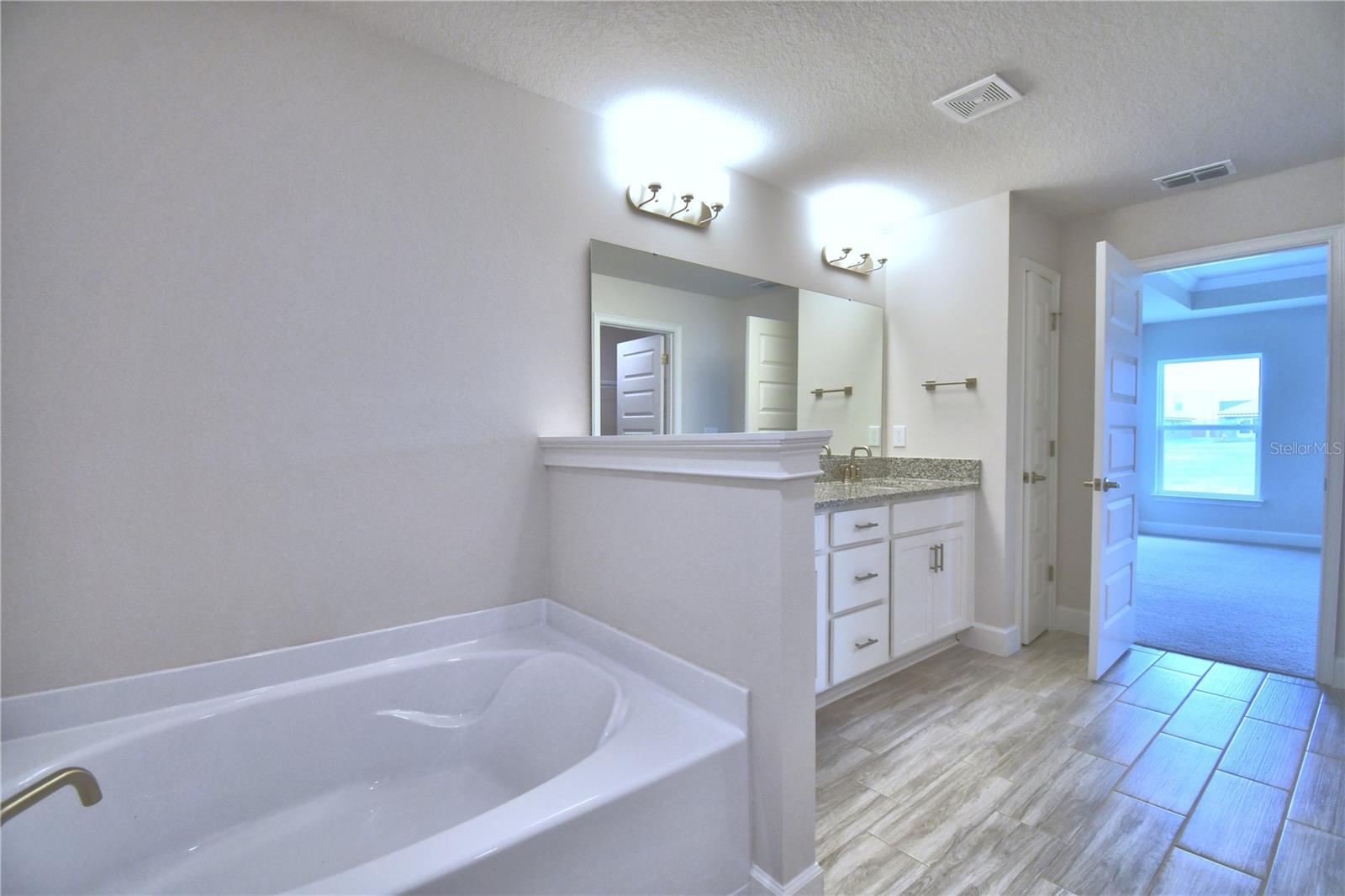 Image 50 of 76 For 4705 Grandview Glen Drive