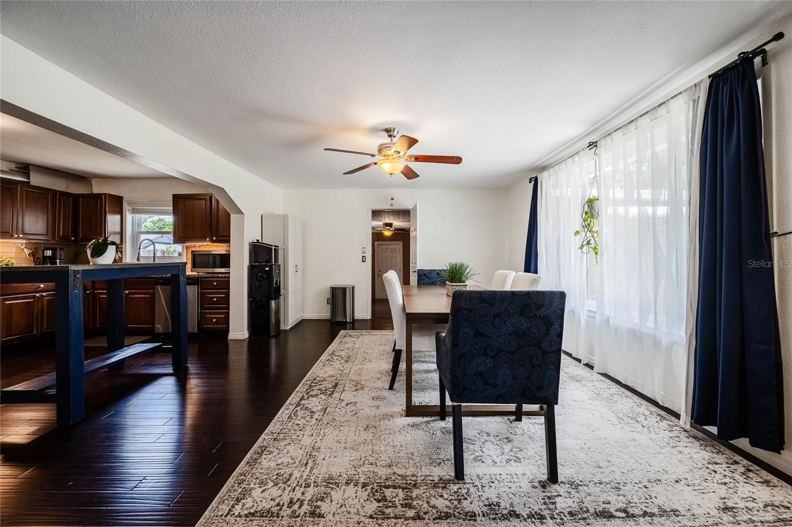 Image 13 of 49 For 848 Valencia Street E