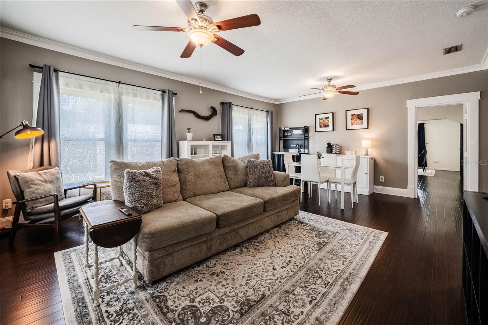 Image 3 of 49 For 848 Valencia Street E