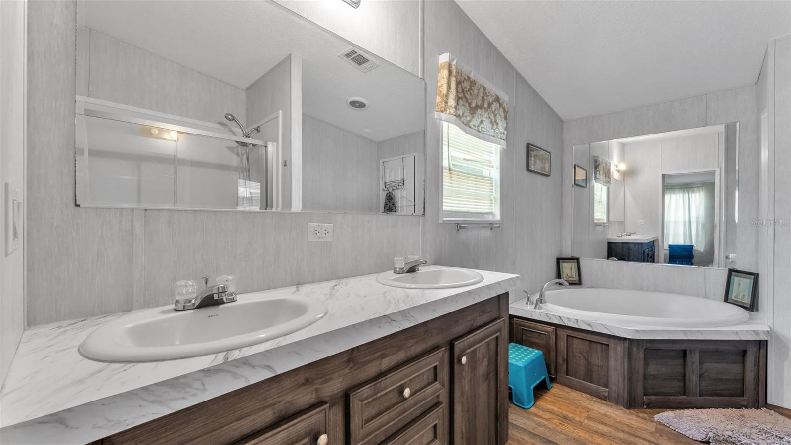 Image 15 of 35 For 3681 Pioneer Trails Drive