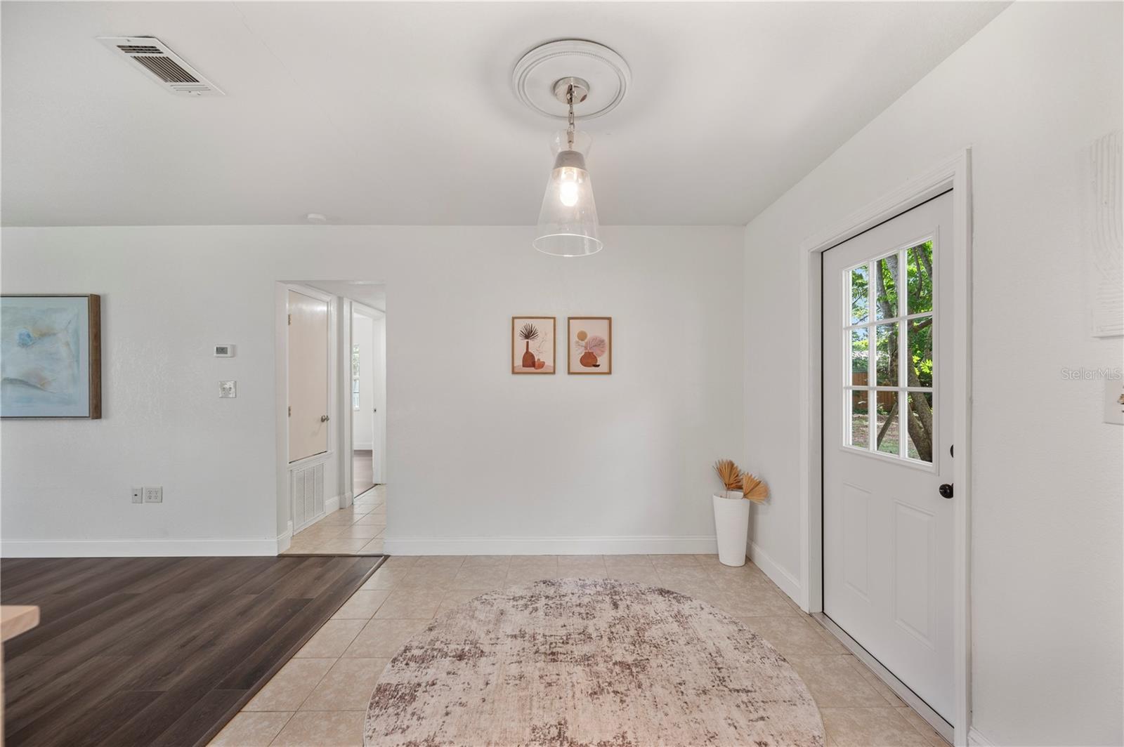 Image 13 of 38 For 1205 Georgia Street