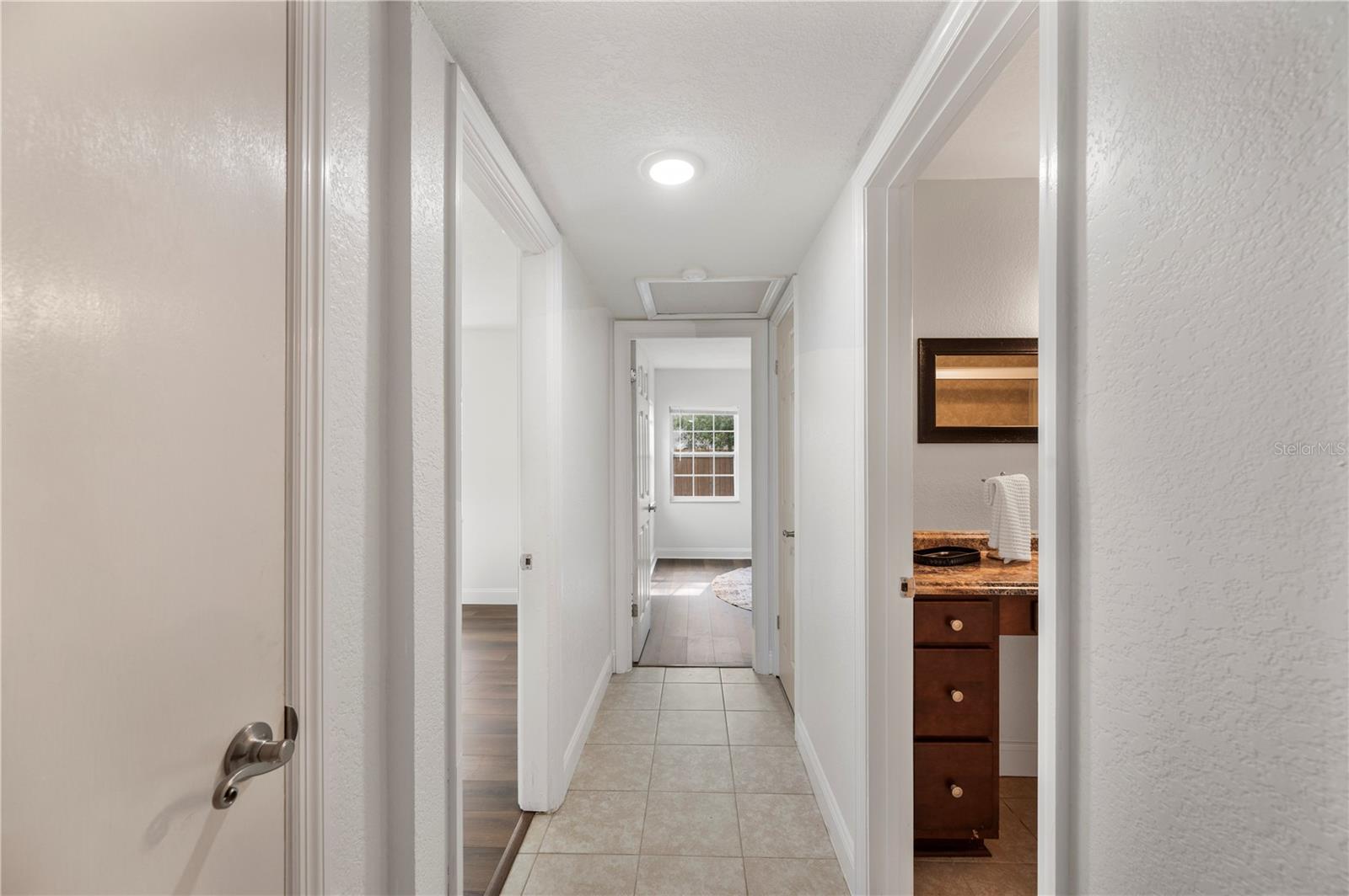 Image 14 of 38 For 1205 Georgia Street