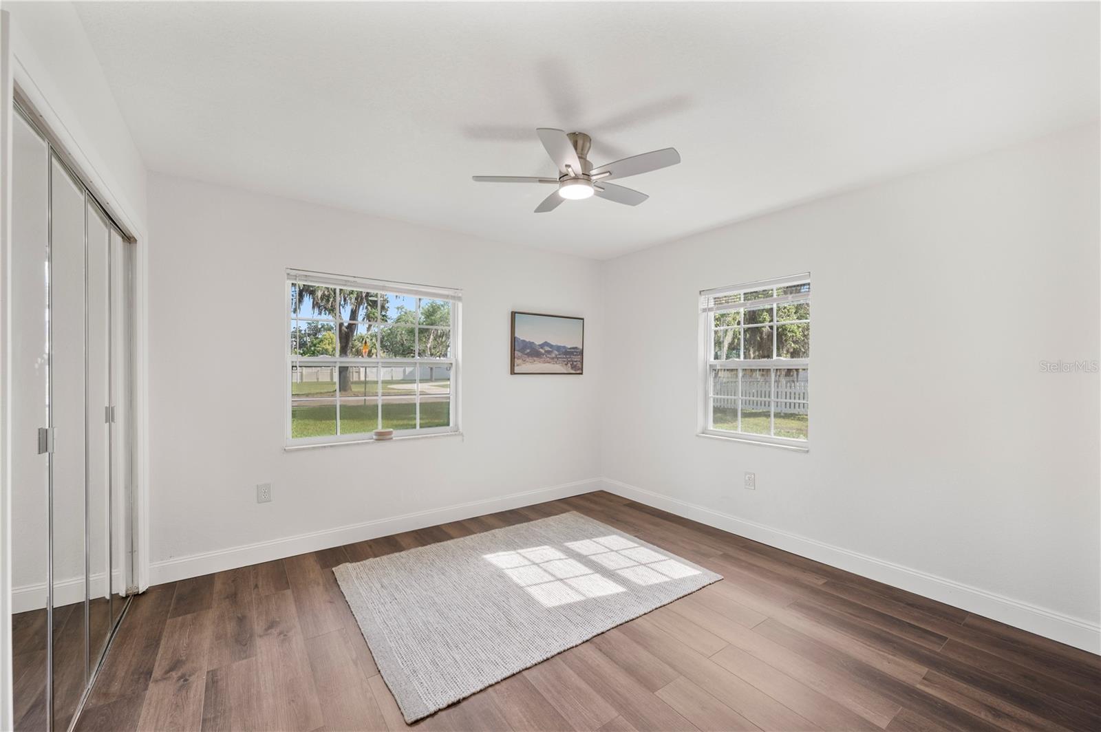 Image 15 of 38 For 1205 Georgia Street