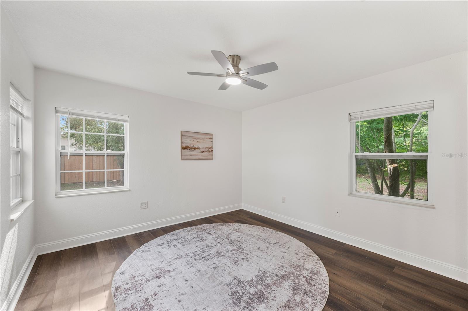 Image 19 of 38 For 1205 Georgia Street