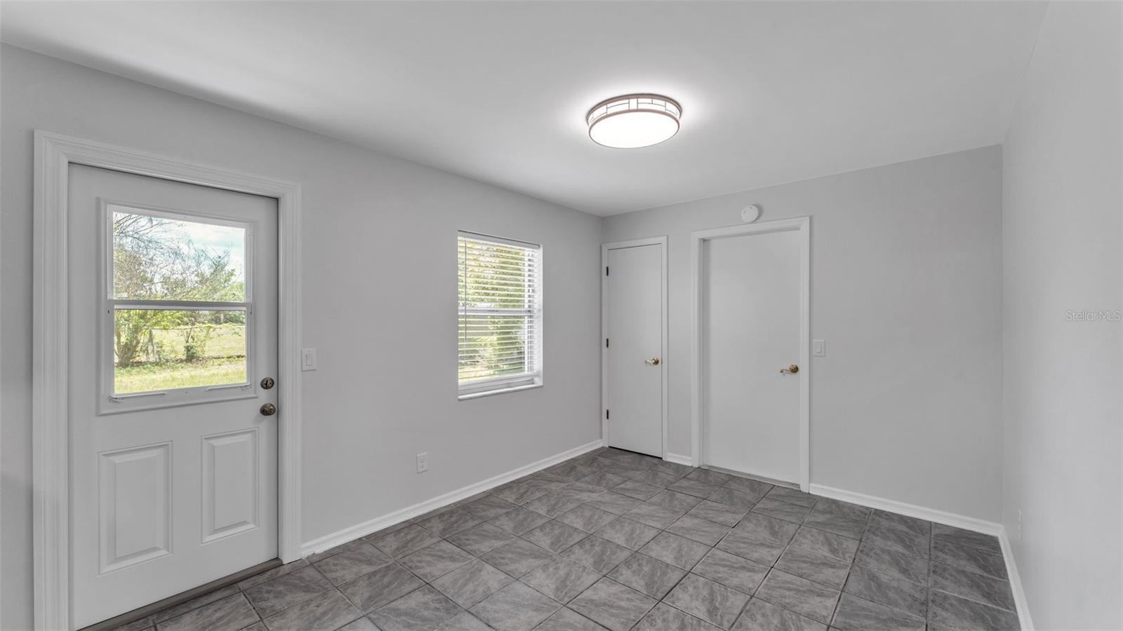 Listing photo id 10 for 5303 Duey Road