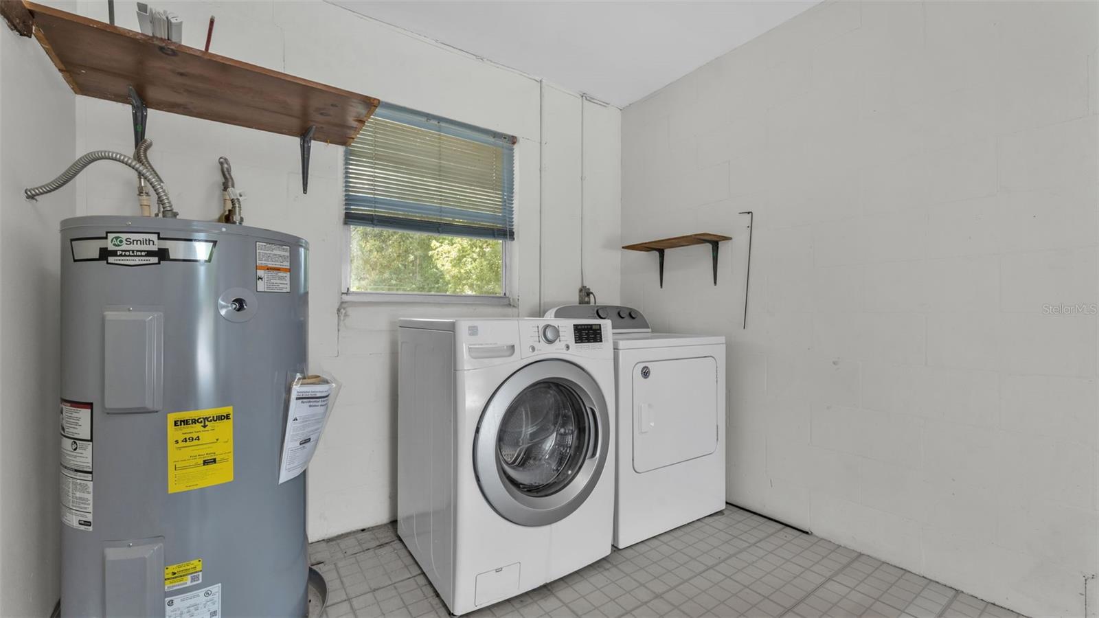 Listing photo id 11 for 5303 Duey Road