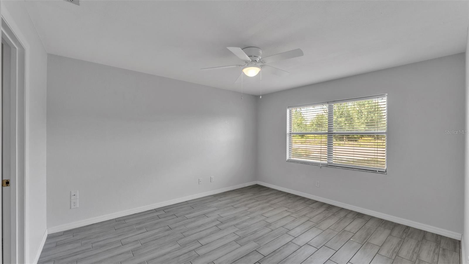 Listing photo id 13 for 5303 Duey Road