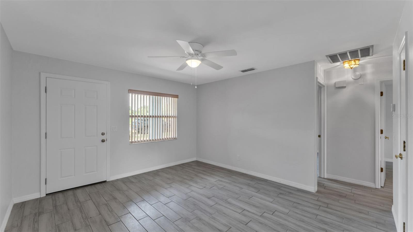 Listing photo id 1 for 5303 Duey Road
