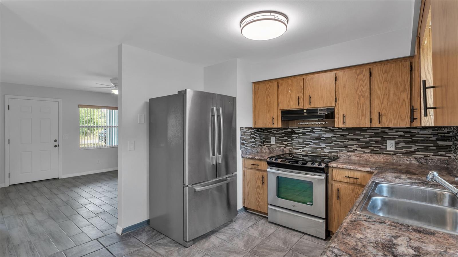 Listing photo id 4 for 5303 Duey Road